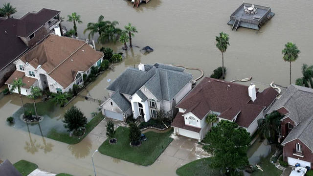0831-cbsn-harveyenvironment-kwy-1387354-640x360.jpg 