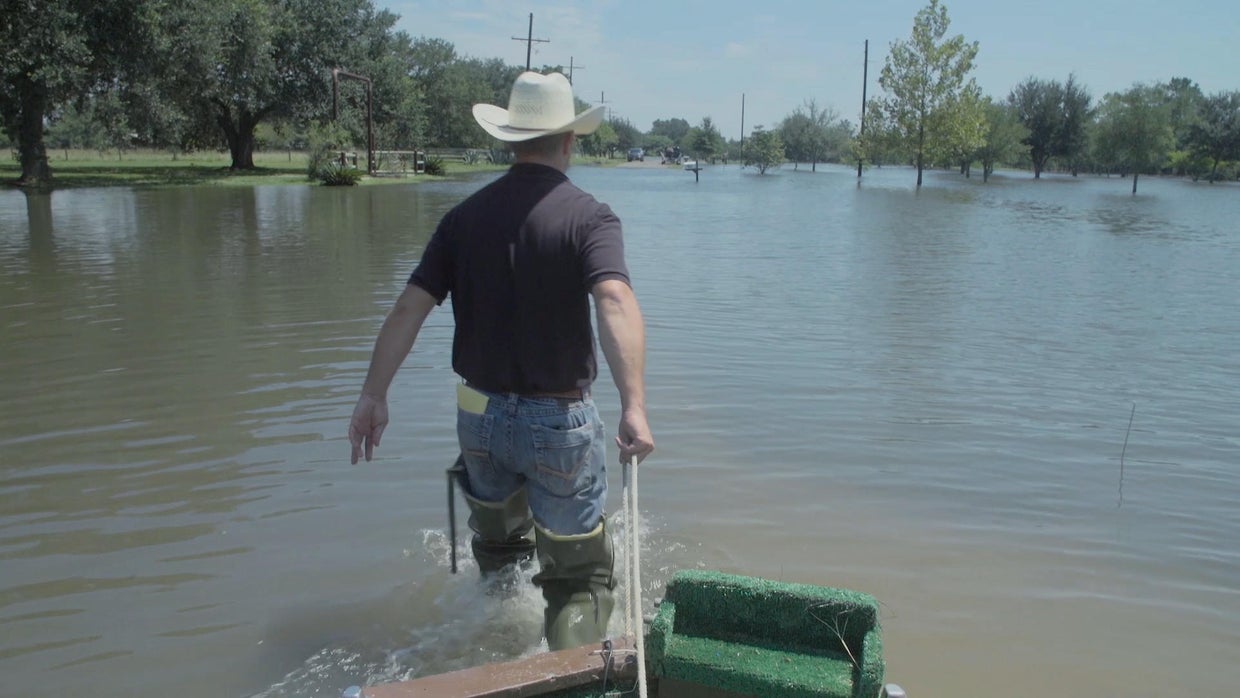 dustin-pulling-boat.jpg 