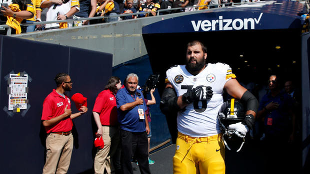 Pittsburgh Steelers - Kneeling National Anthem 
