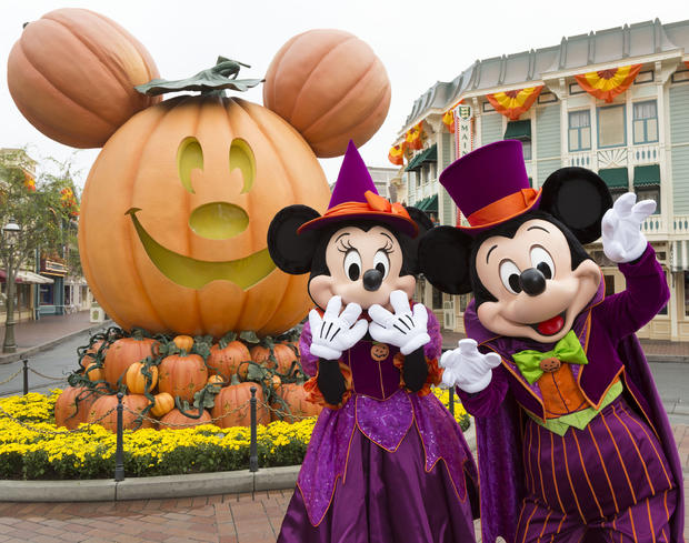 Disney HalloweenTime Disneyland5 
