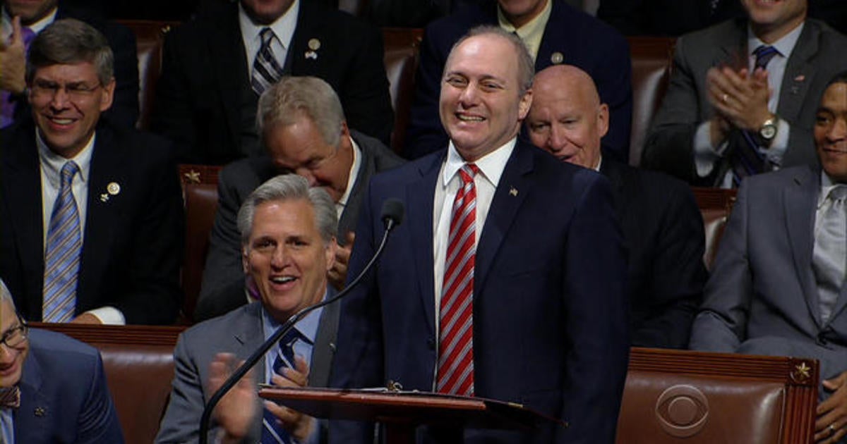 Steve Scalise challenges Texas congressman to scooter race - CBS News