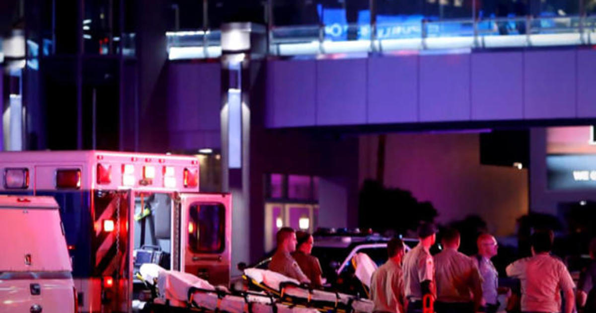 Las Vegas Shooting Witness Describes Horrific Incident Cbs News 