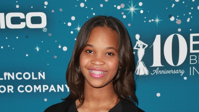 Essence Black Women In Hollywood Awards - Red Carpet 