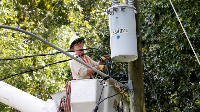 Crews work to restore power after Hurricane Nate in Biloxi 
