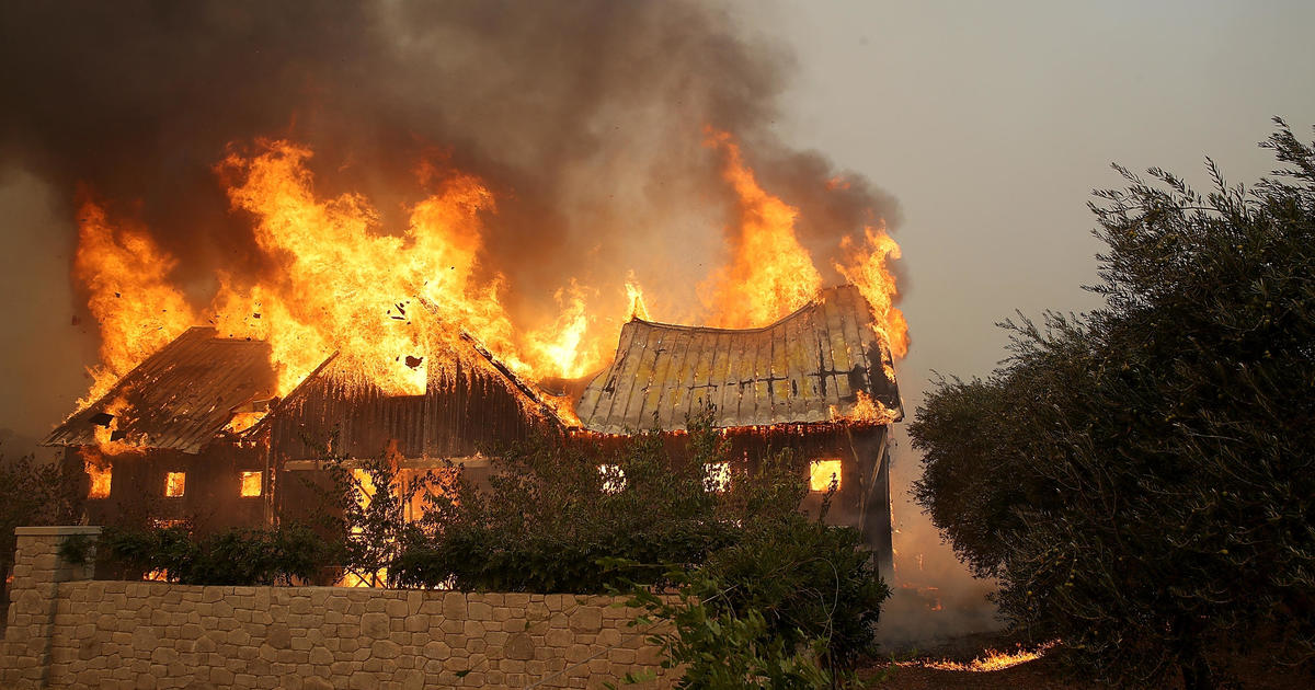 Barry Bonds and Eric Gagne helped other celebrity athletes escape the  Northern California fires - Los Angeles Times