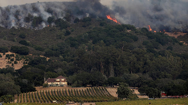 california-fires-859542984.jpg 
