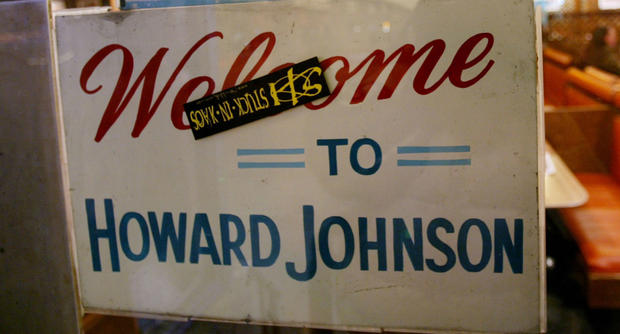 howard-johnson-sign 