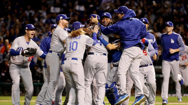 cubs_dodgers_gettyimages-863285238.jpg 