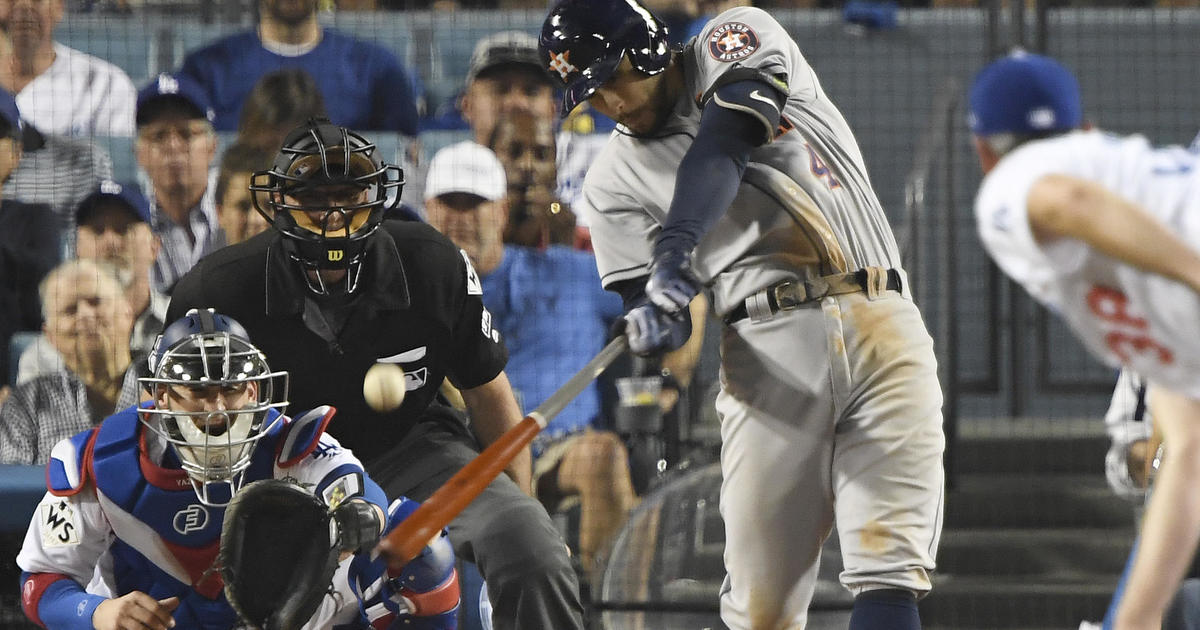 Astros Beat Dodgers 7-6 To Tie The 2017 World Series