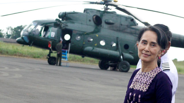 Myanmar's de facto leader Aung San Suu Kyi arrives at Sittwe airport after visiting Maungdaw in the state of Rakhine 