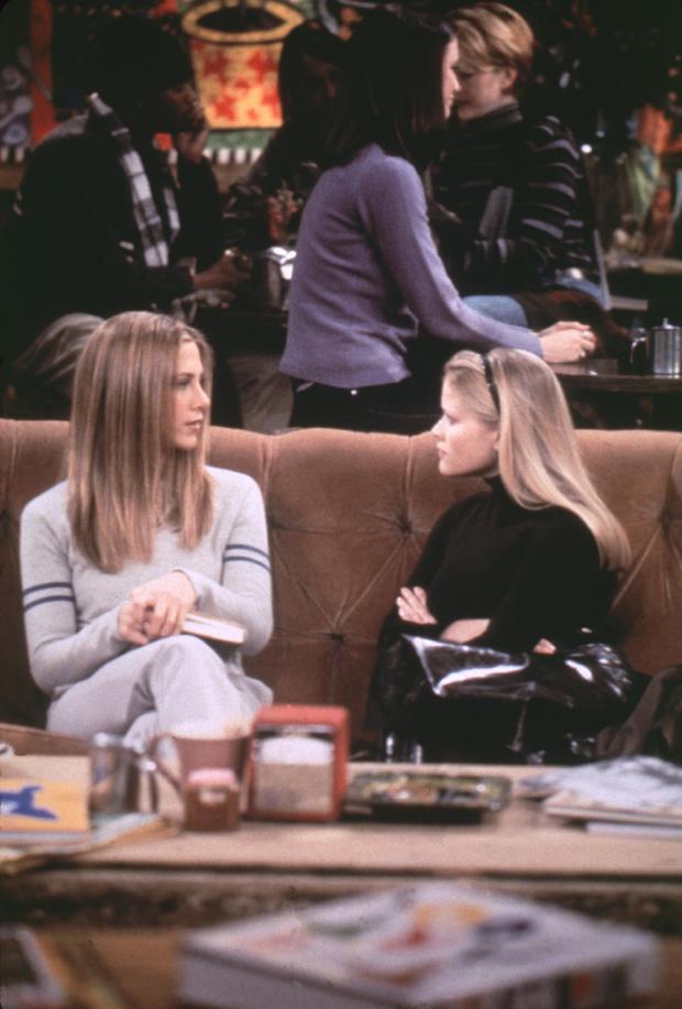 Jennifer Aniston and Reese Witherspoon in 'Friends' 