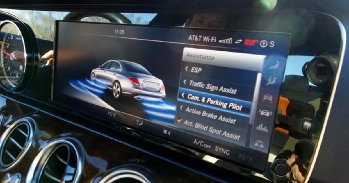 New report says high-tech touch screens in cars dangerously distracting ...