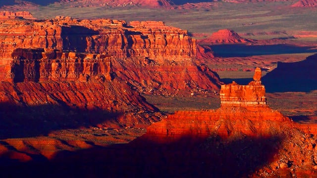 1205-cbsnews-landstolen-1456249-640x360.jpg 
