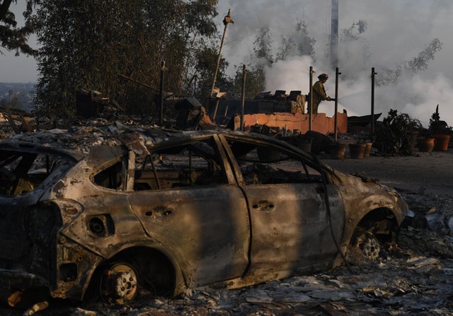 US-WEATHER-FIRES-CALIFORNIA