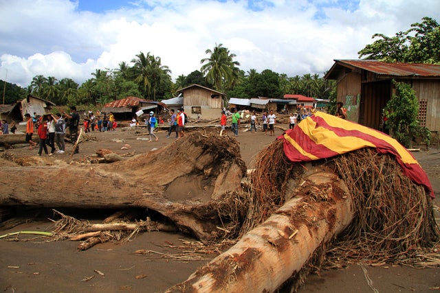 Tropical Storm Tembin philippines 