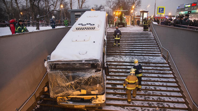 APTOPIX Russia Bus Crash 