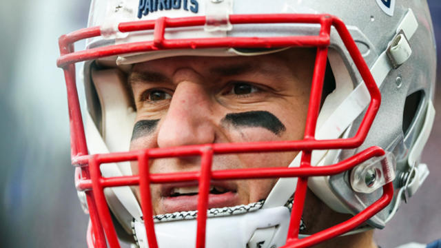 New England Patriots restructure Rob Gronkowski's contract for 2017, NFL  News