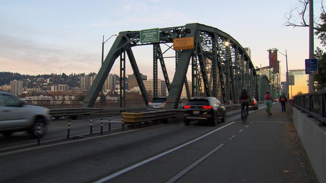 bikelane-1480112-640x360.jpg 