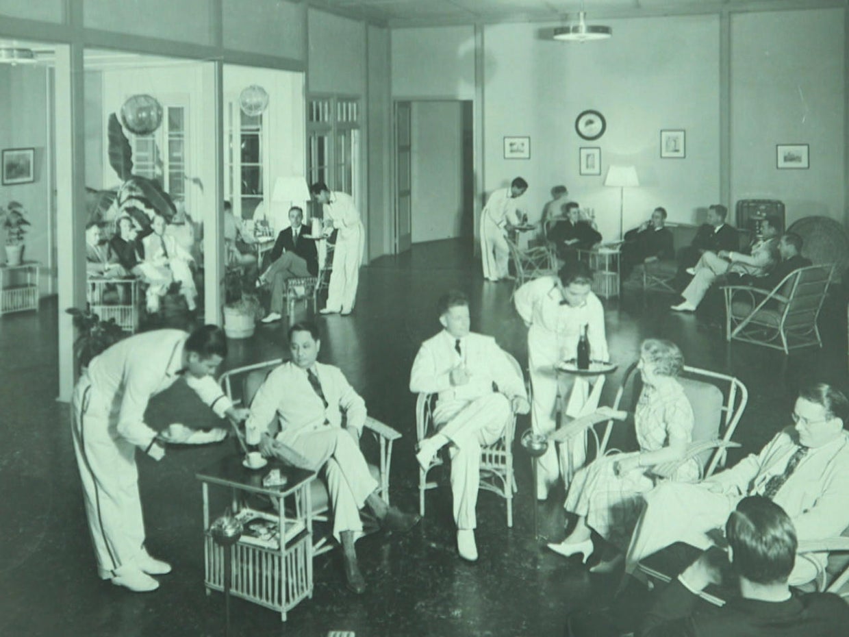 wake-island-atoll-pan-american-passengers-on-layover-promo.jpg 