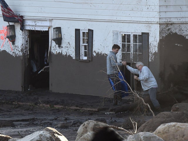 TOPSHOT-US-WEATHER-MUDSLIDES-CALIFORNIA