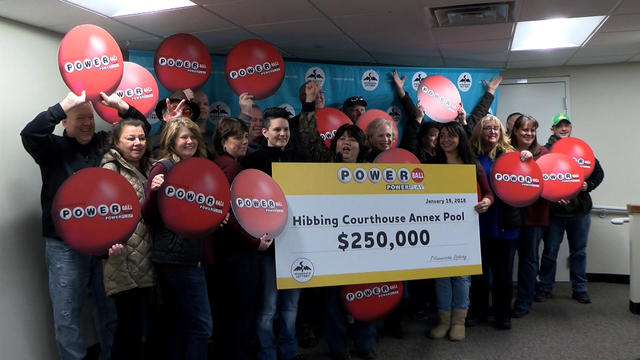 st-louis-county-courthouse-powerball-winners.jpg 