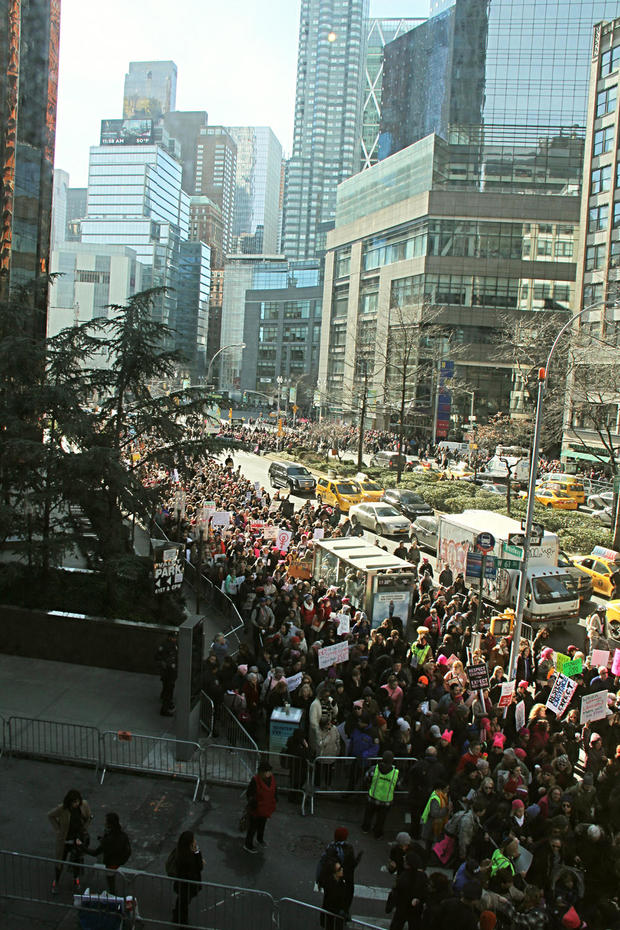 womens-march-nyc-graham-kates-cbs-120350.jpg 