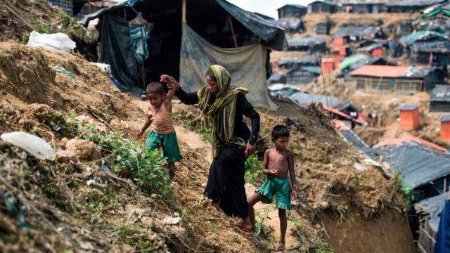 cbsn-fusion-refugees-from-rohingya-found-dead-in-mass-graves-in-bangladesh-camps-thumbnail-1493565-640x360.jpg 