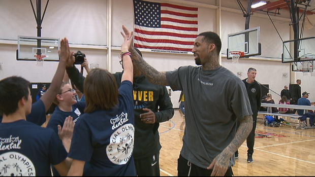 NUGGETS CLINIC_frame_411 