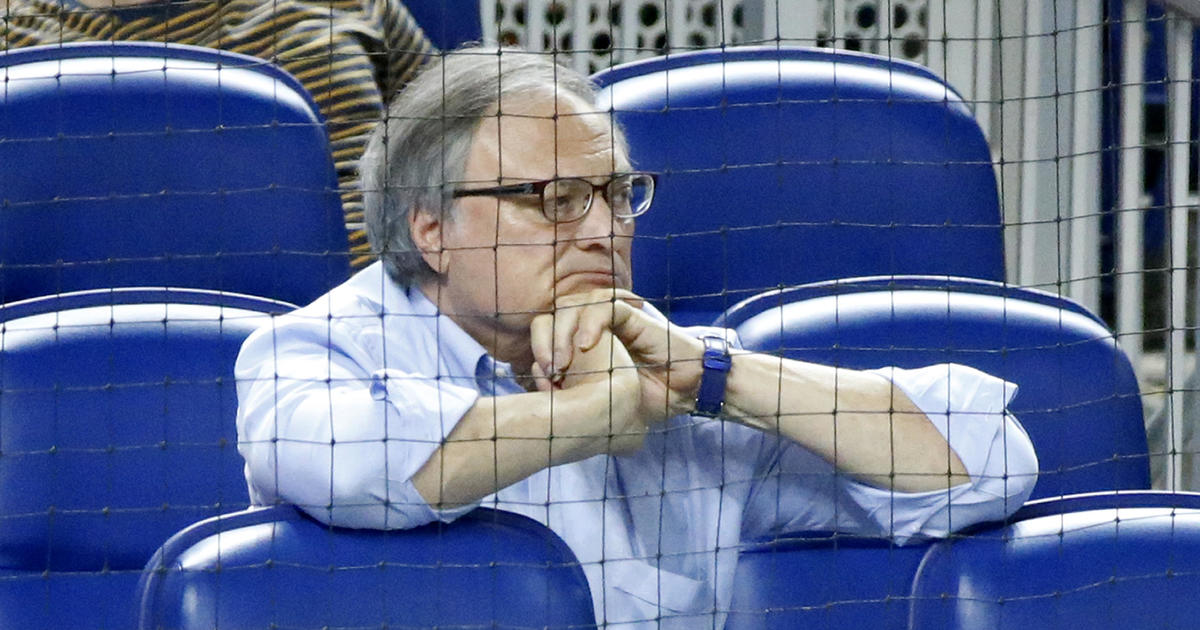 Former Miami Marlins owner Jeffrey Loria slams Derek Jeter for