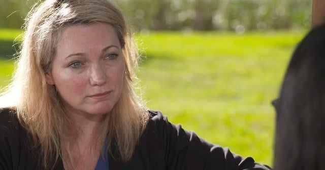 Mother of Newtown victim speaks with Florida teens - CBS News
