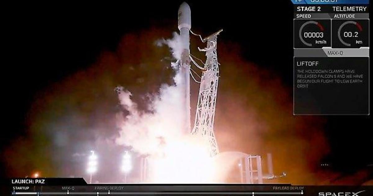 SpaceX Falcon 9 sends satellites into space in spectacular predawn ...