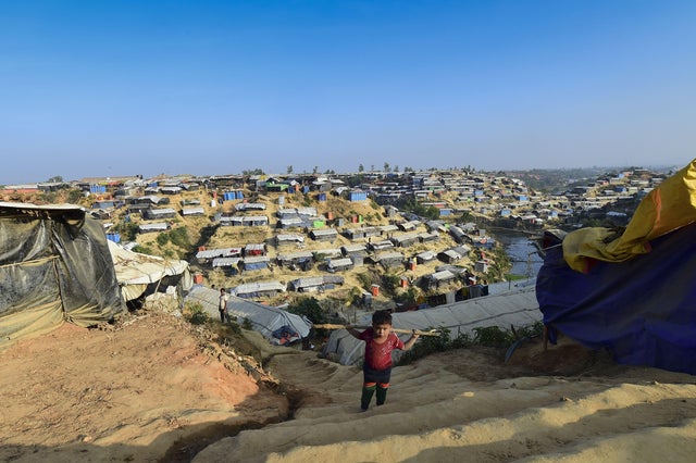 TOPSHOT-BANGLADESH-MYANMAR-UNREST-ROHINGYA-REFUGEE 