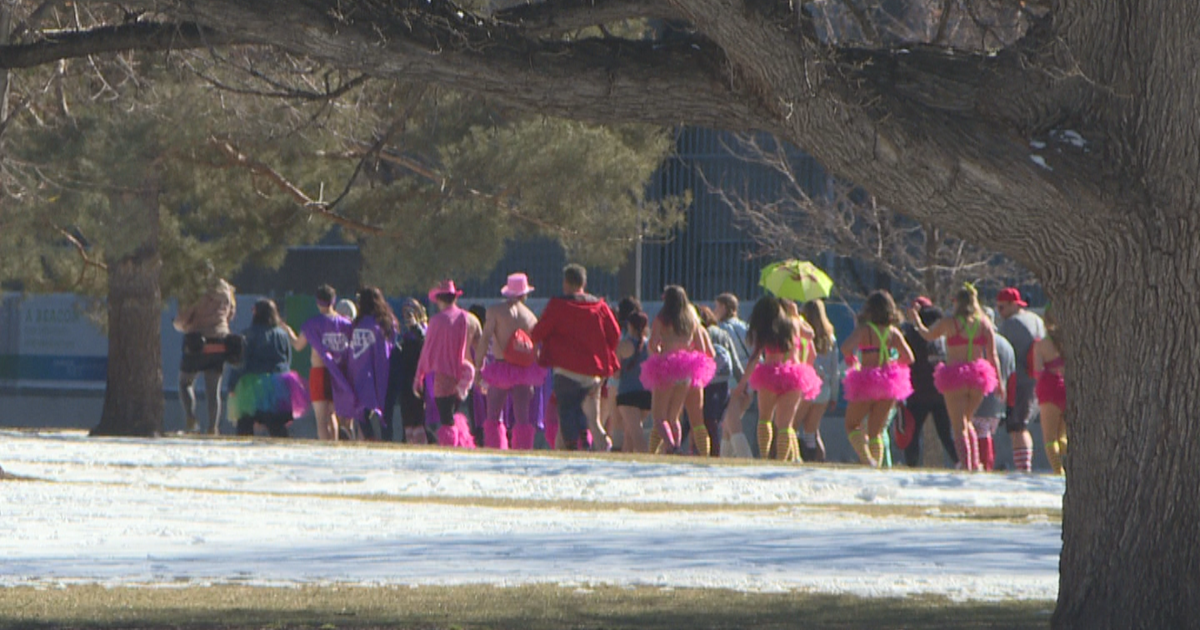 Runners Brave Freezing Temperatures For Annual Undies Run For Charity
