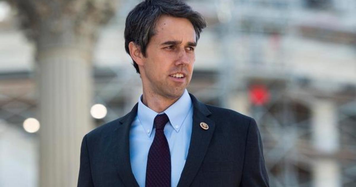 Beto Orourke Says Nothing More American Than To Stand Up Or Take A Knee For Your Rights Cbs 5107