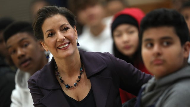 Oakland Mayor Libby Schaaf Discusses U.S. Constitution With School Children 