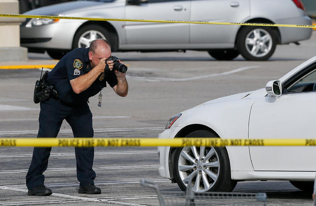 Nine Wounded As Man Opens Fire At Houston Strip Mall 