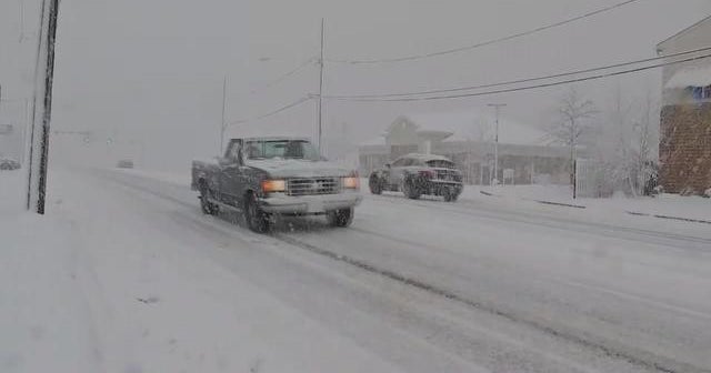 Winter storm hammers Northeast as tens of thousands lack power - CBS News