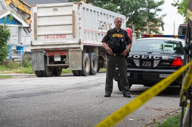 House Where Ariel Castro Held 3 Women Hostage is Torn Down 