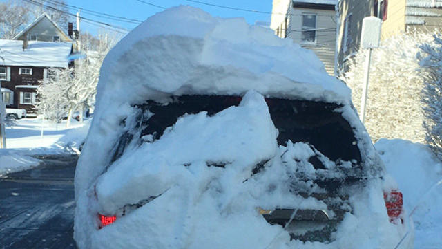 snow-covered-car.jpg 