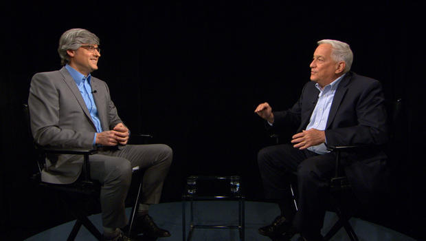 mo-rocca-with-walter-isaacson-interview-620.jpg 