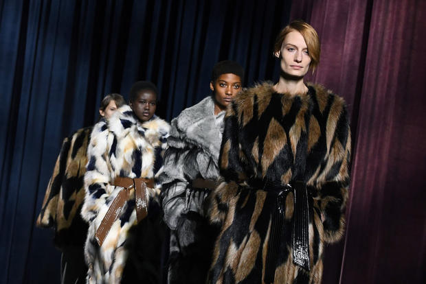 Fur, Givenchy, Runway models in fur 