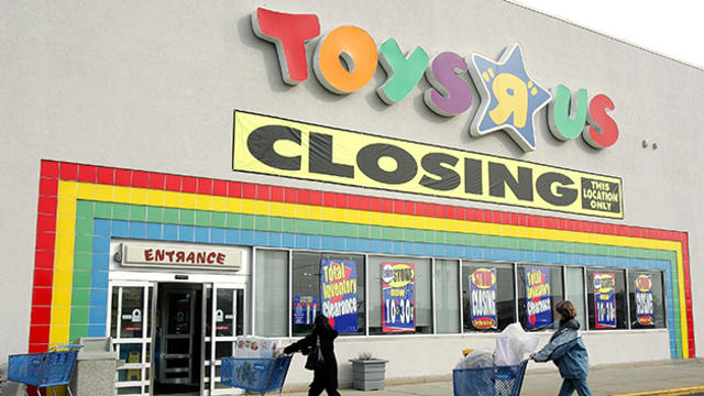 toys-r-us-closing.jpg 