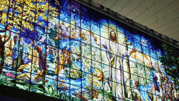 0401-sunmo-grandfathersstainedglass-1535294-640x360.jpg 
