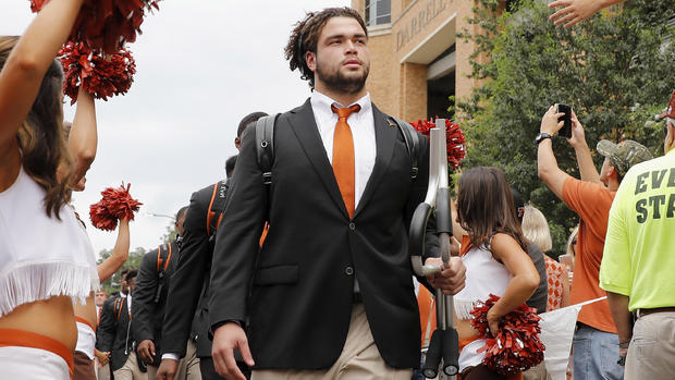 Connor Williams of the Texas Longhorns 