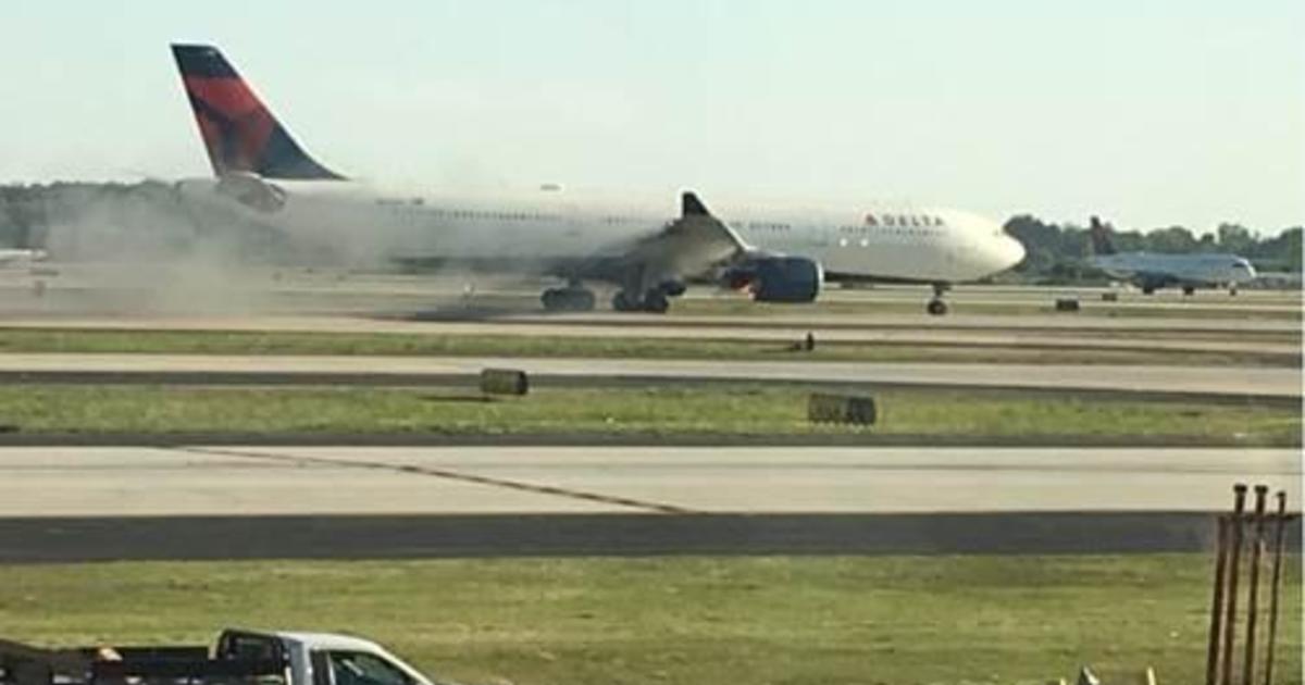 Delta Air Lines Flight 30 makes emergency landing at Atlanta