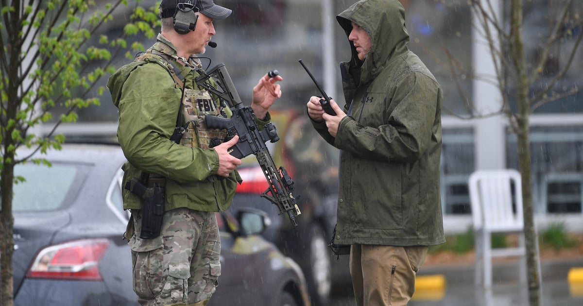 Tennessee Waffle House shooting: Neighbors on alert amid intense ...