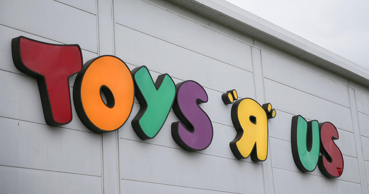 Revived Toys 'R' Us brand opens 1st store in Paramus, New Jersey 