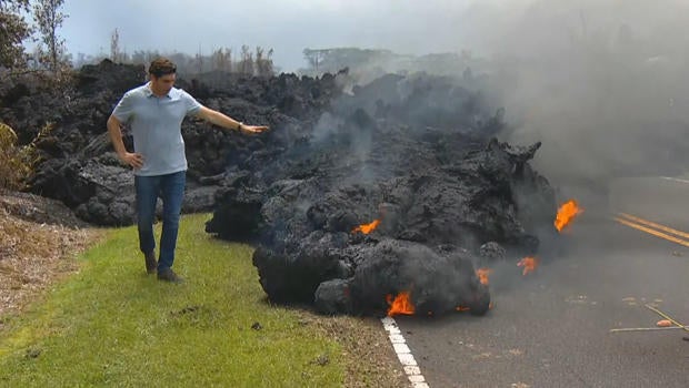 hawaii-volcano-carter-evans-with-lava-flow-620.jpg 