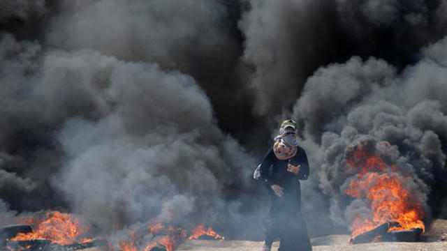 cbsn-fusion-at-least-41-killed-in-gaza-protests-today-as-new-us-embassy-opens-in-jerusalem-thumbnail-1568247-640x360.jpg 