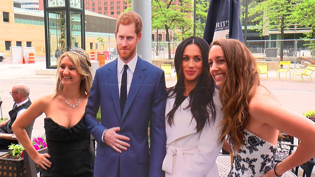 Women Pose With Harry and Meghan At Brits Pub 